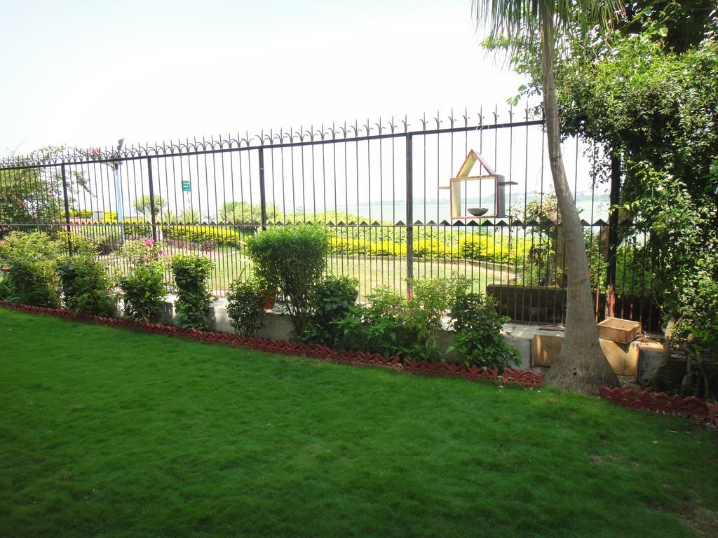 بوبال Lago Villa المظهر الخارجي الصورة